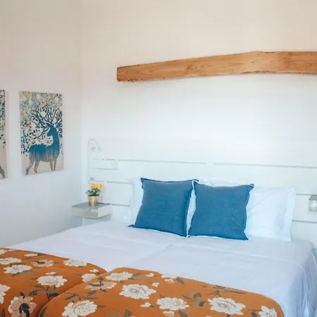 The Quixote House 3*