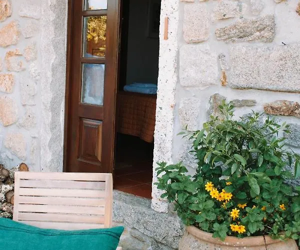 The Quixote House קמיניה